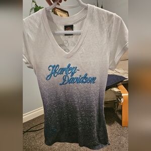 Harley-Davidson White And Grey T Shirt With Blue Writing